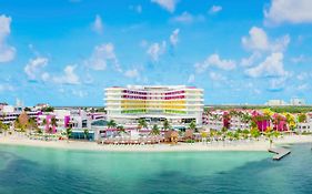 Temptation Resort And Spa Cancun